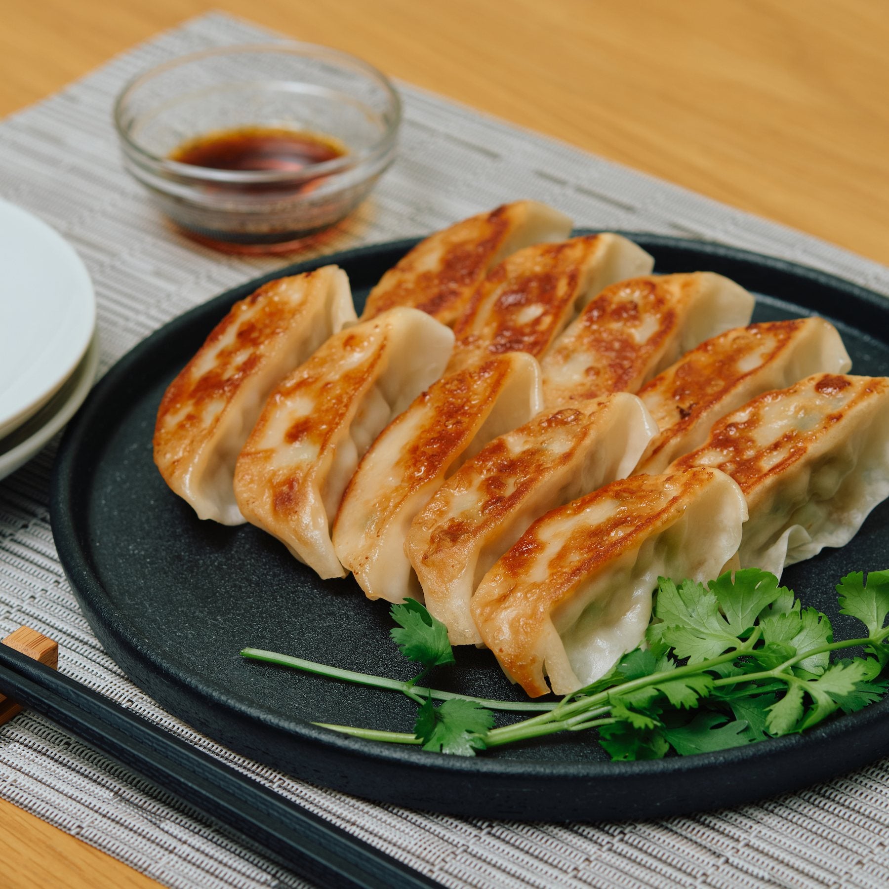 焼き色のついた餃子